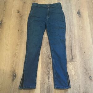 We The Free - Size 31 Flare Jeans